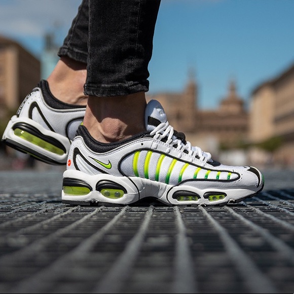 nike tailwind iv volt